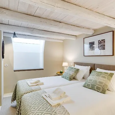 Jardins Da Muralha By Da'home * Porto