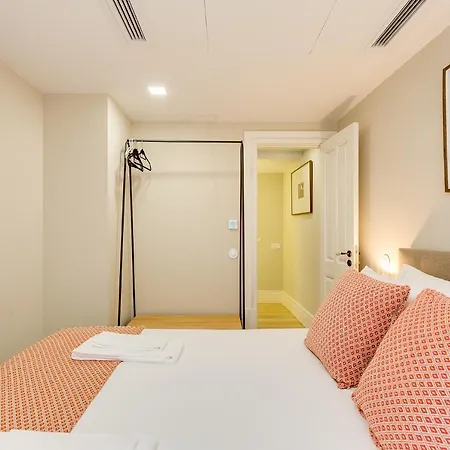 Jardins Da Muralha Apartments & Suites By Da'Home