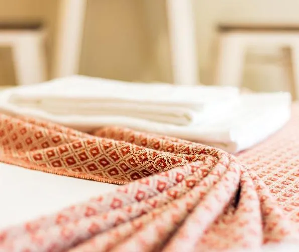 Jardins Da Muralha By Da'home * Porto